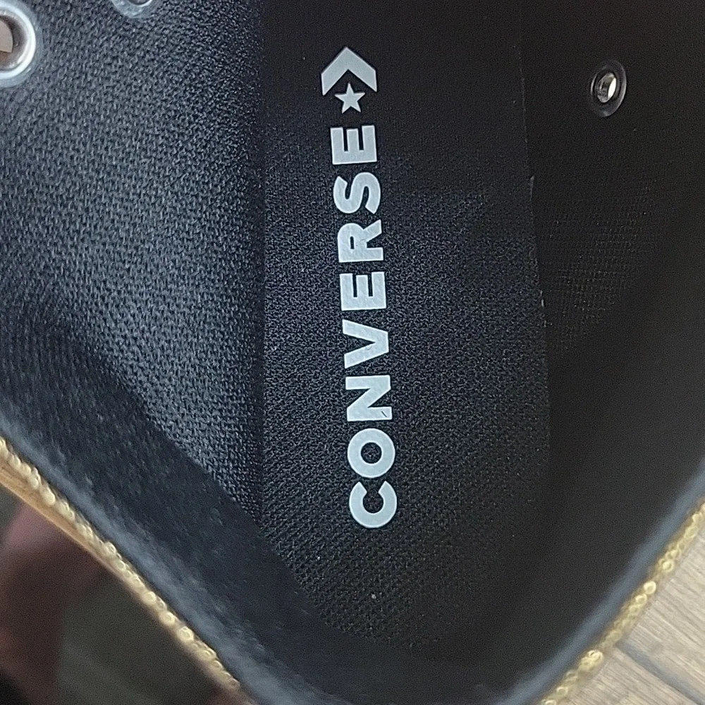 Converse High Top Brand new.